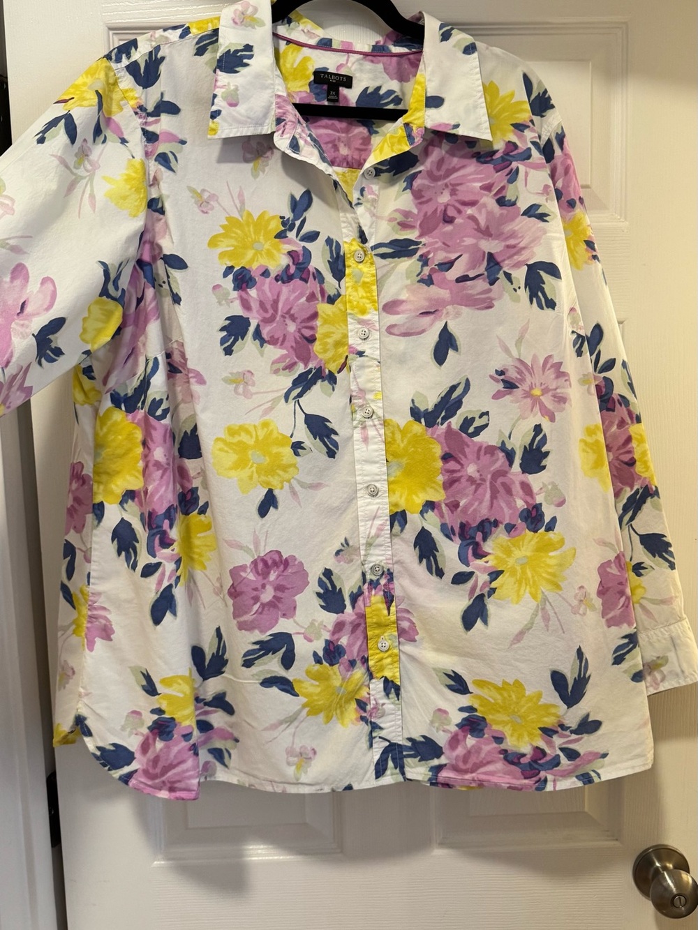 📌Talbots 3X Floral Button-Up Top in White with Yellow, Pink & Blue